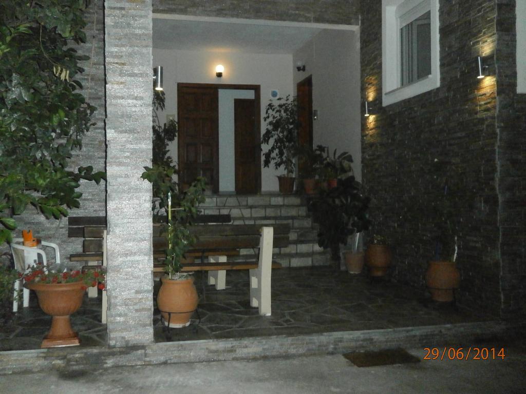 Ioannis Avrades Apartments Agiakampos  Exterior photo