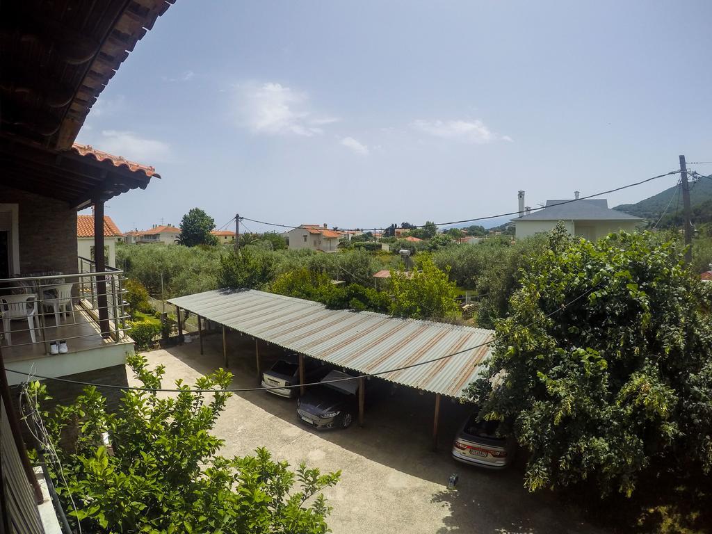 Ioannis Avrades Apartments Agiakampos  Exterior photo