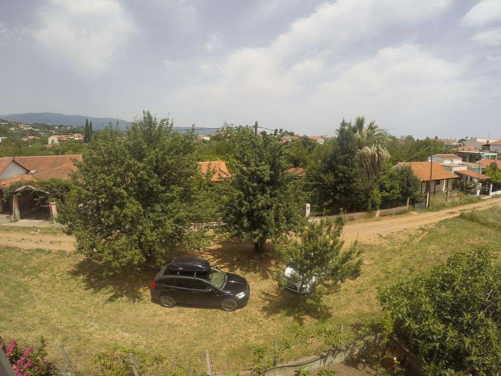 Ioannis Avrades Apartments Agiakampos  Exterior photo