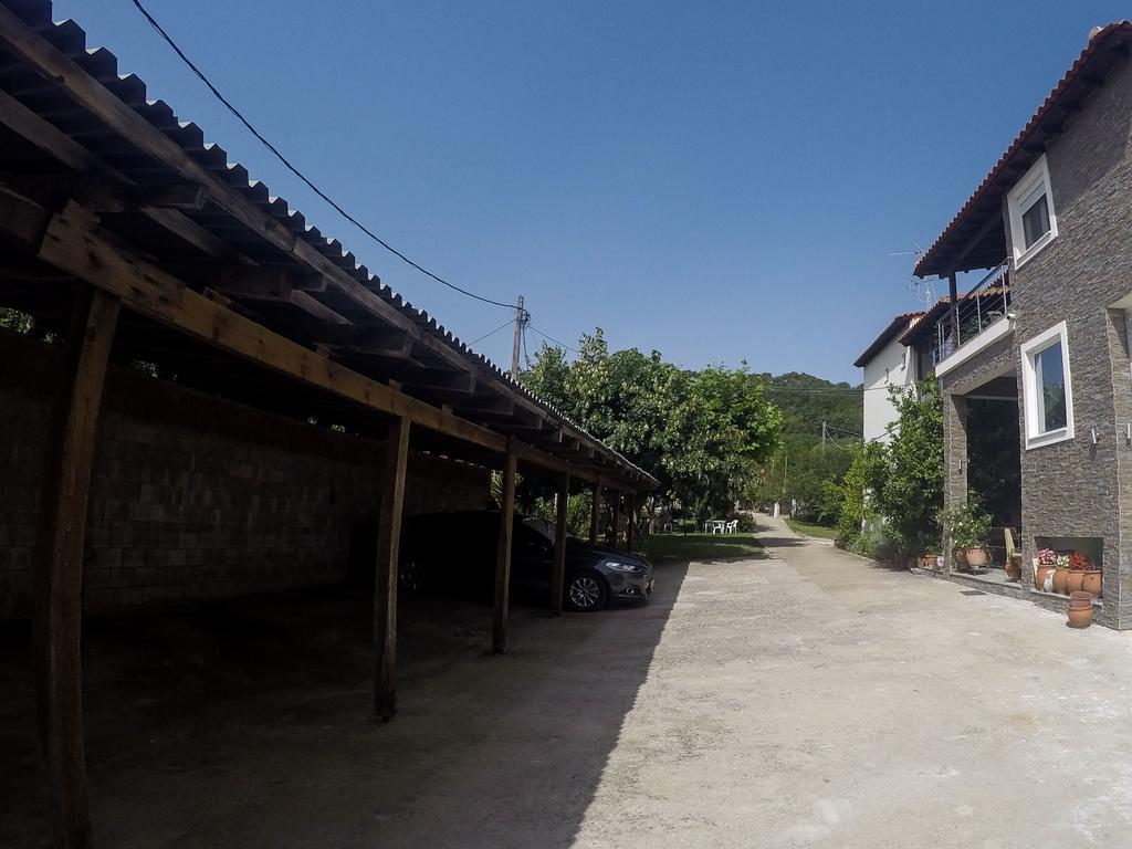 Ioannis Avrades Apartments Agiakampos  Exterior photo